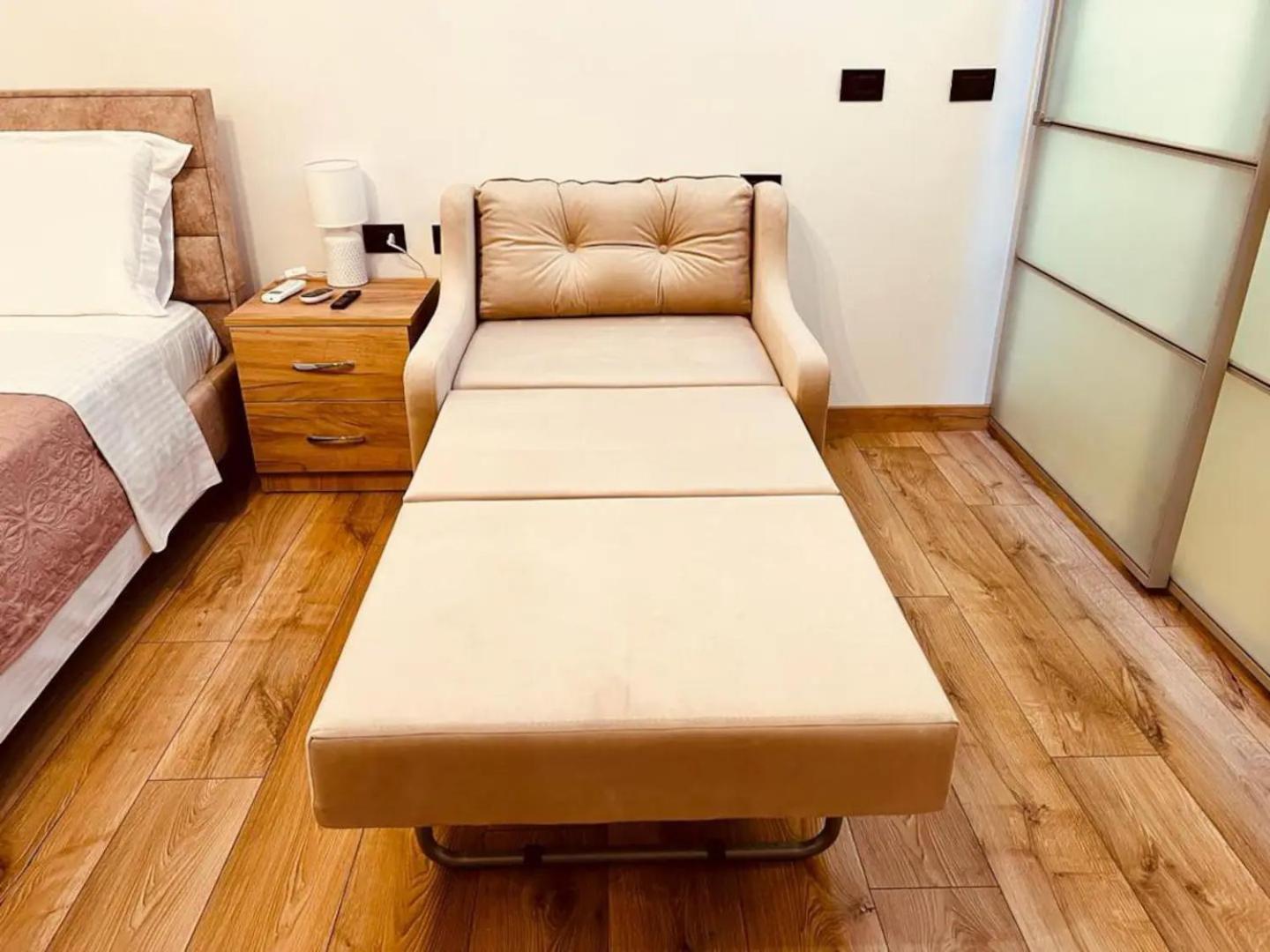 Comfy Studio In City Center ติรานา ภายนอก รูปภาพ